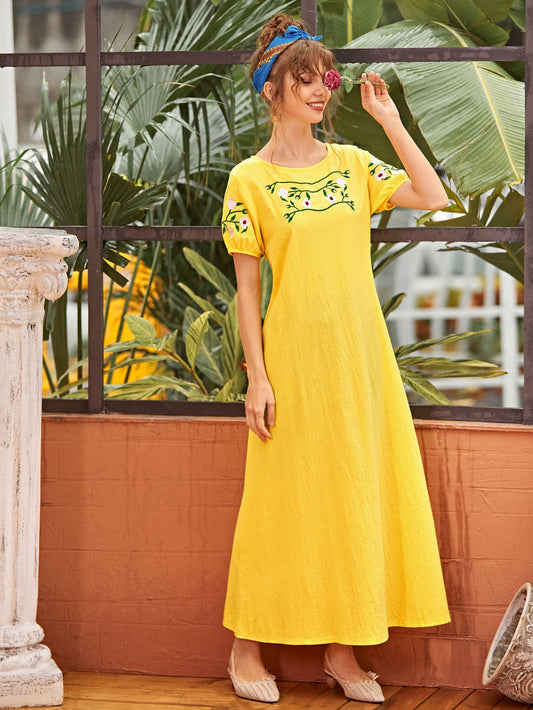 Floral Embroidered Puff Sleeve Tunic Dress