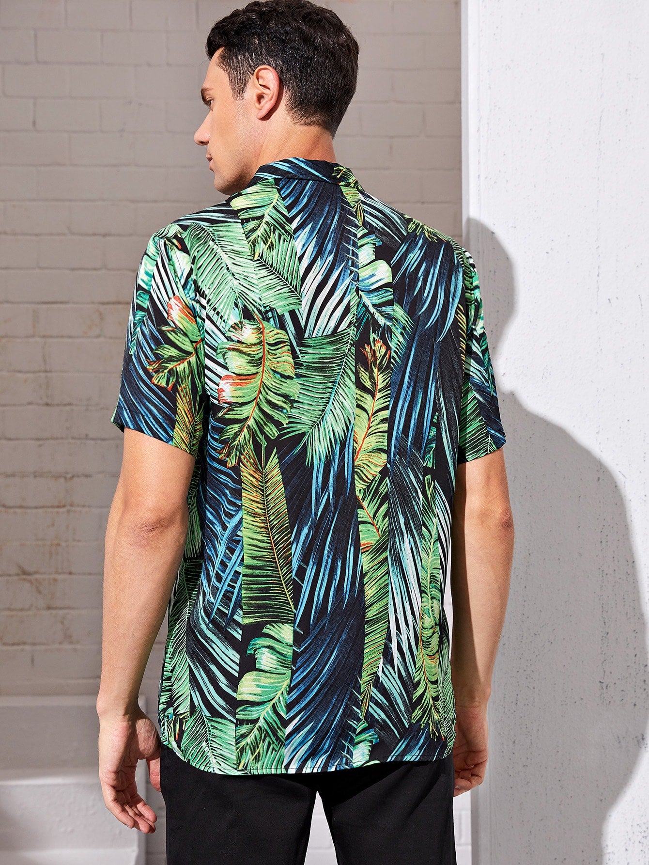 Men Tropical Leaf Print Shirt