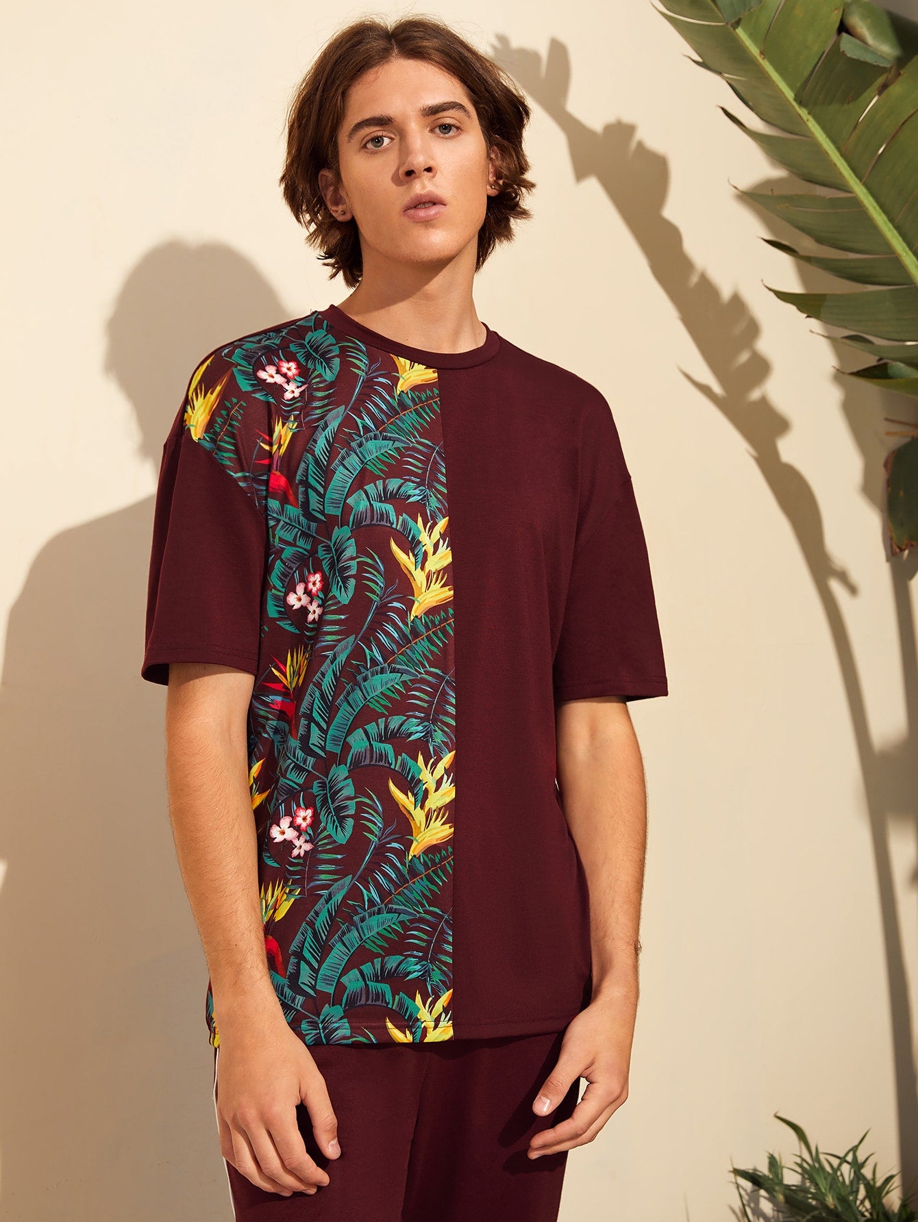 Men Drop Shoulder Tropical Print Tee