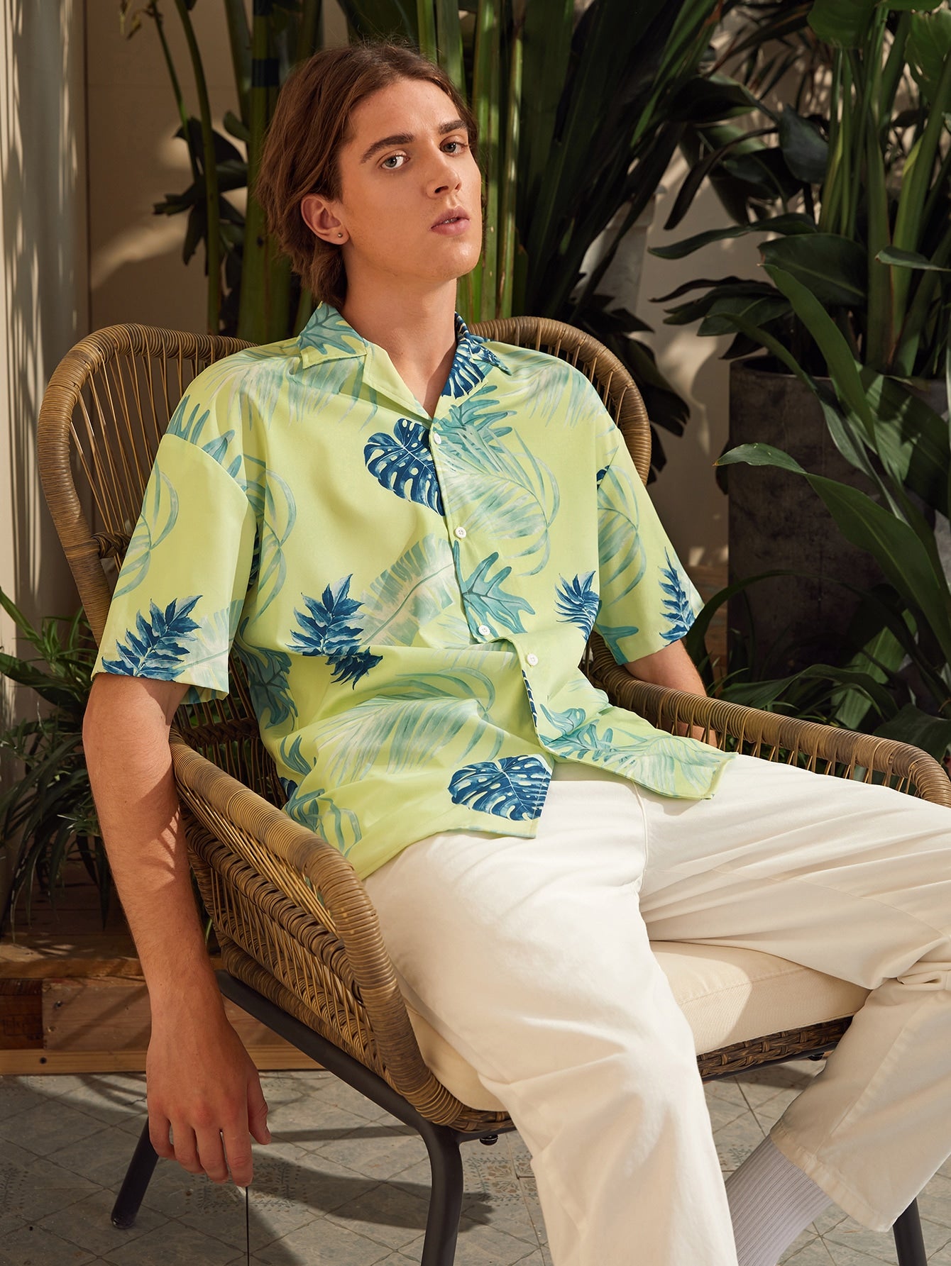 Men Tropical Print Revere Collar Shirt