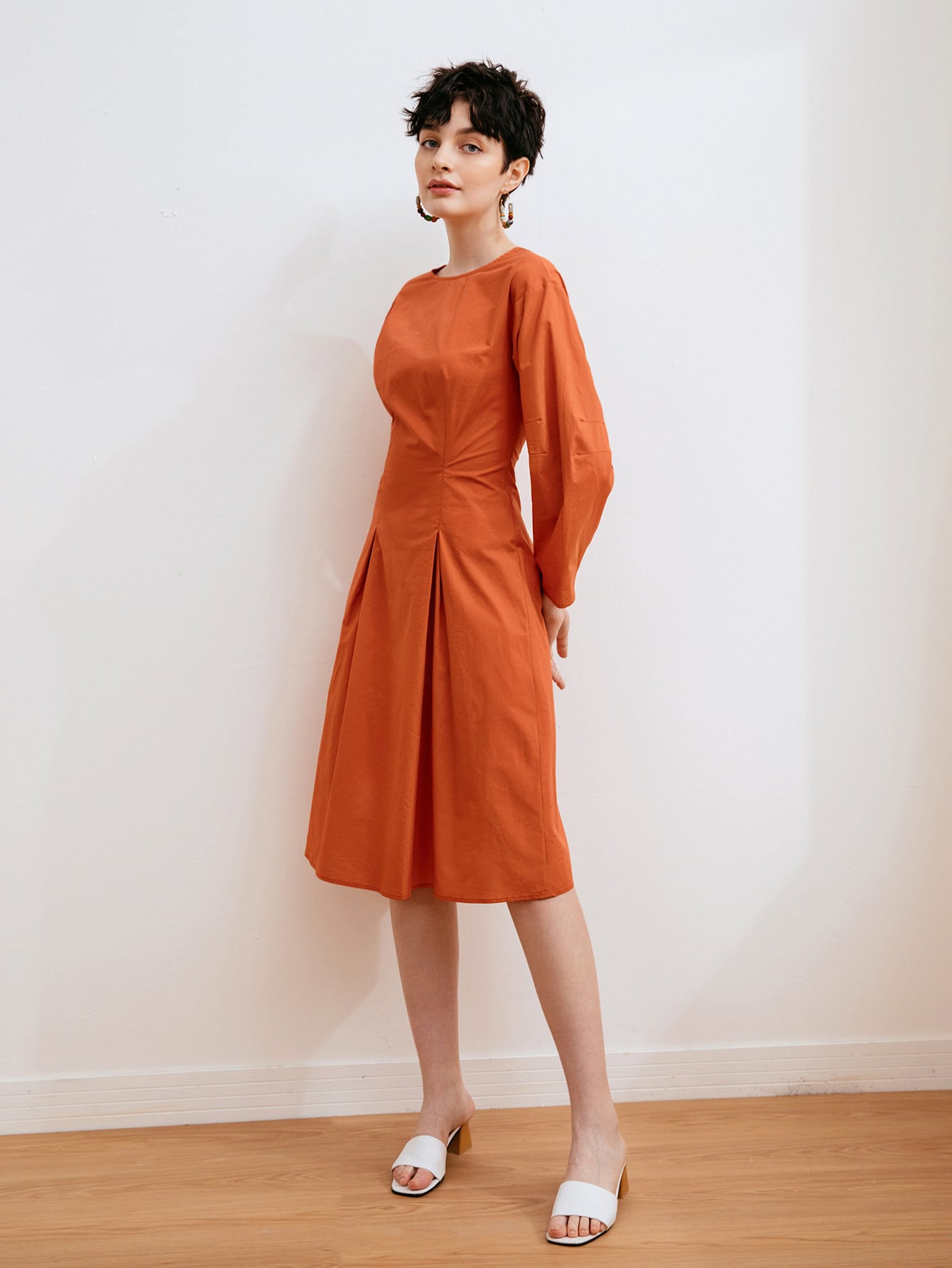 Drop Shoulder Boxy Pleated Solid Dress