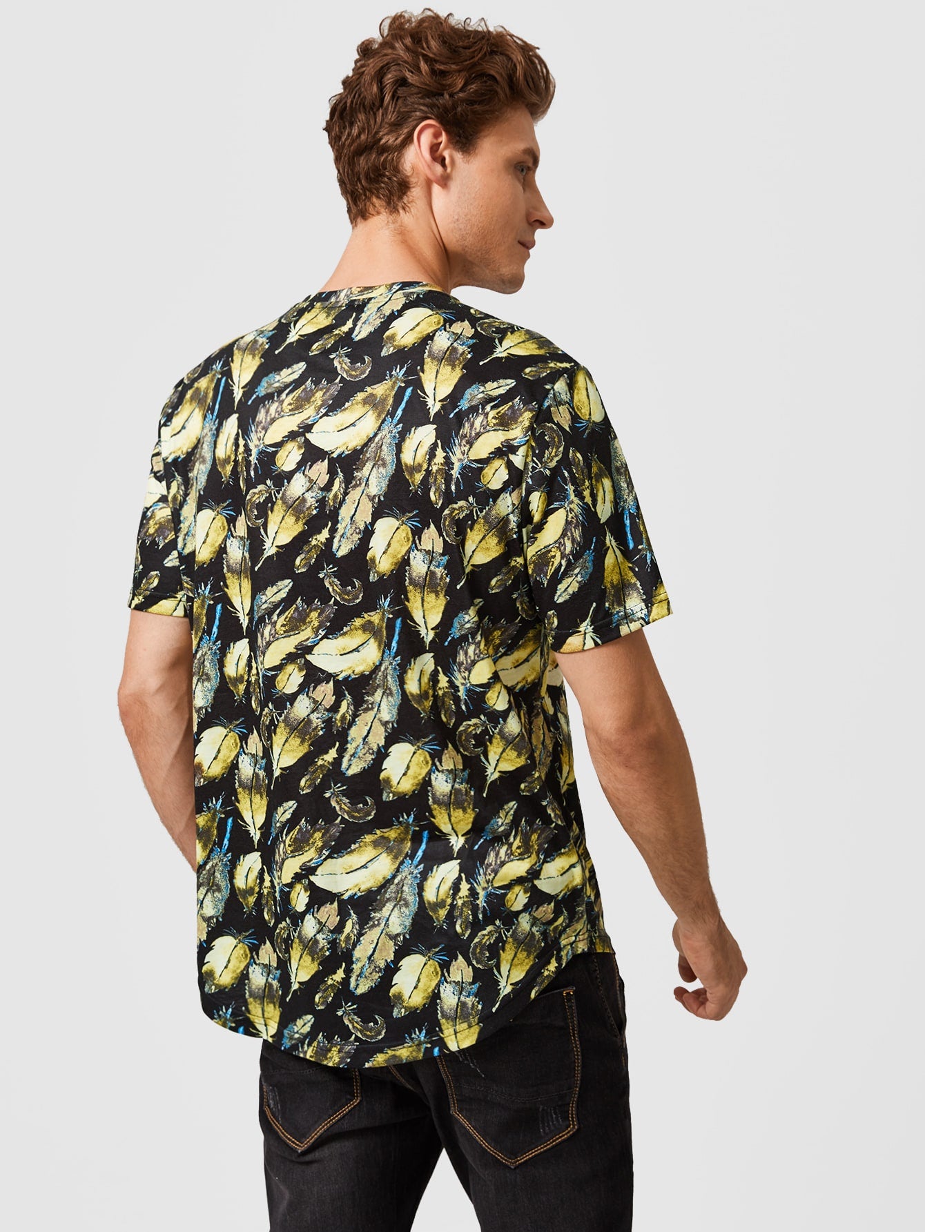 Men Allover Feather Print Top