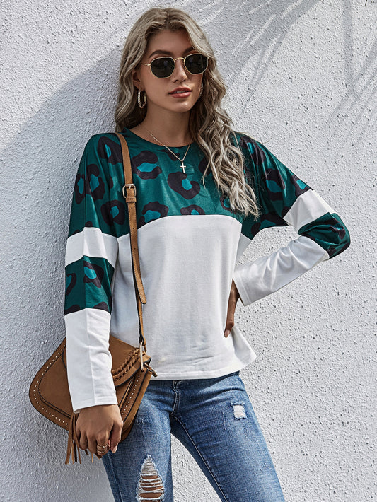 Contrast Graphic Panel Batwing Sleeve Tee