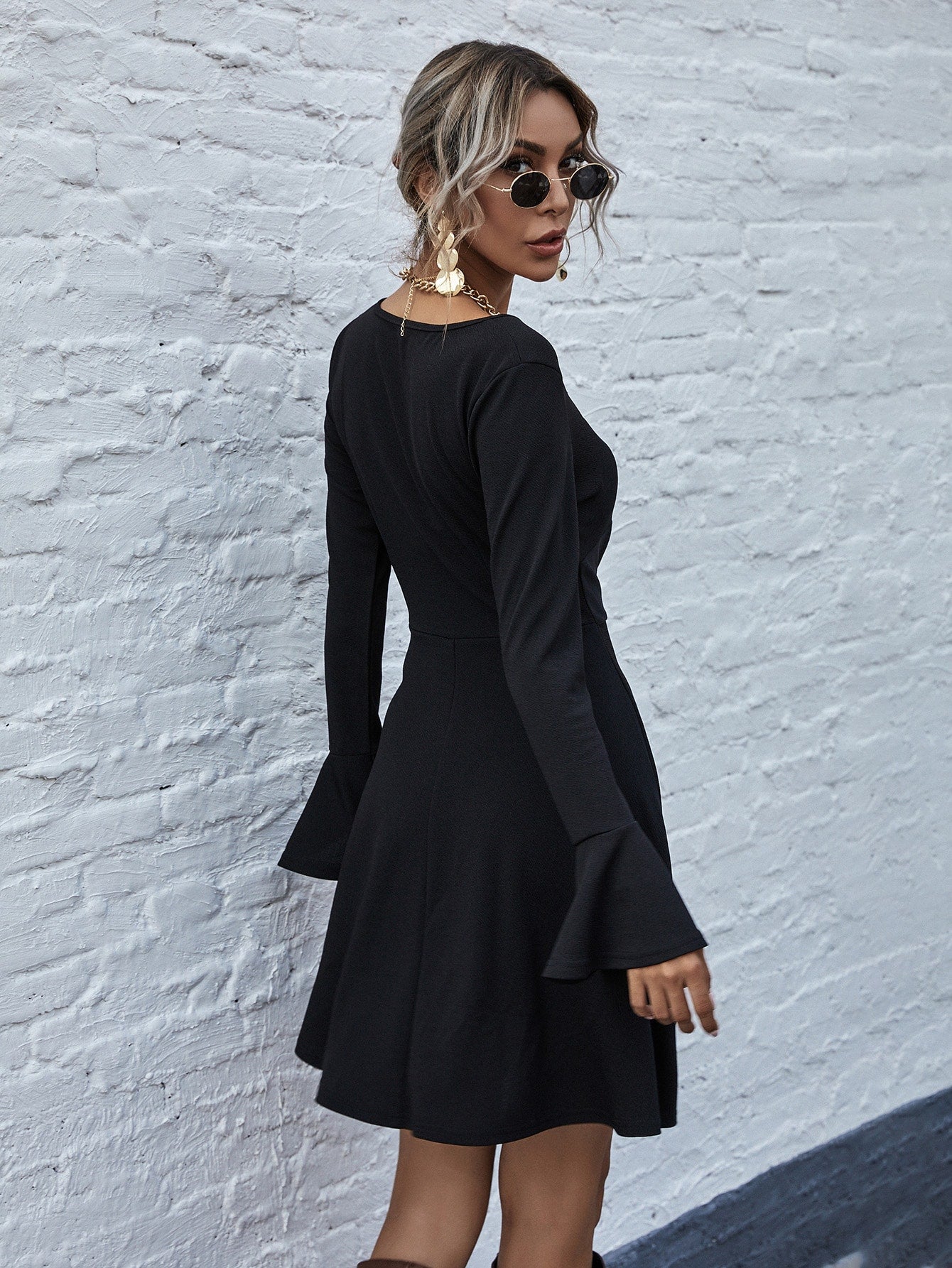 Solid Twist Flounce Sleeve A-line Dress
