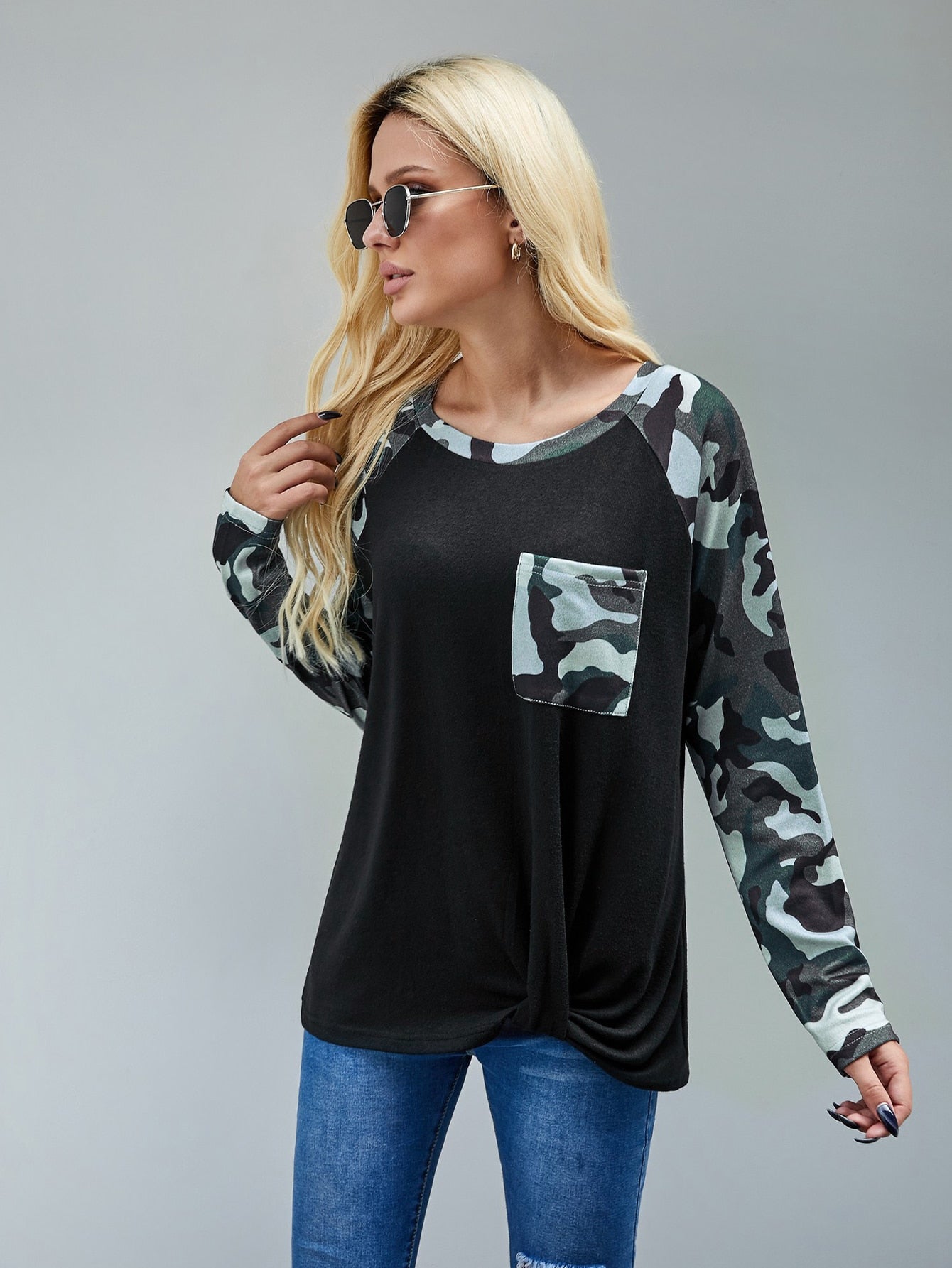 Twist Hem Contrast Camo Raglan Sleeve Tee