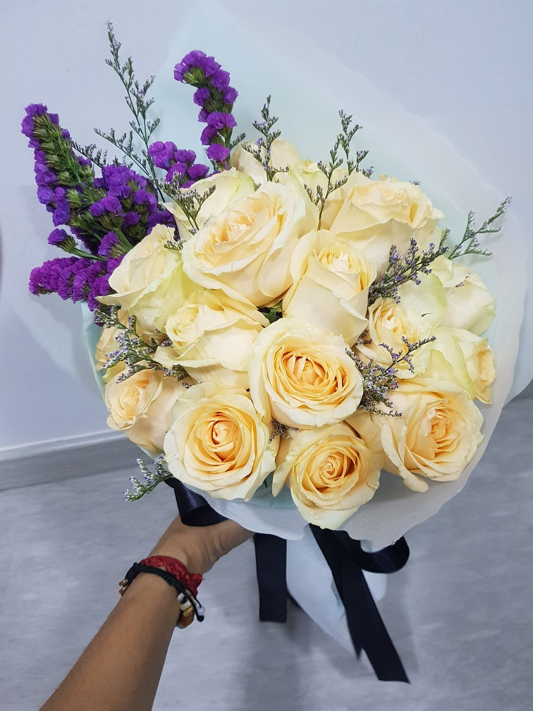 CAMILA - CHAMPAGNE ROSES & PURPLE STATICE FLOWER BOUQUET | Amy's Cart Singapore