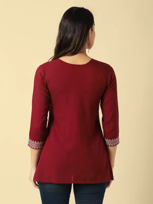 Casual Regular Sleeves Printed Women Maroon Top