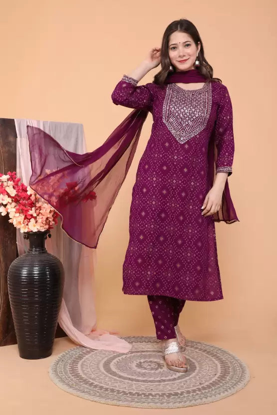 Women Maroon Viscose Rayon Embroidered Kurta and Pant Set