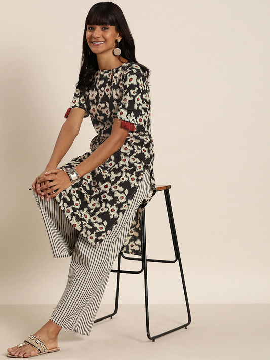 Women Hand Block Print Straight Kurta With Tassles