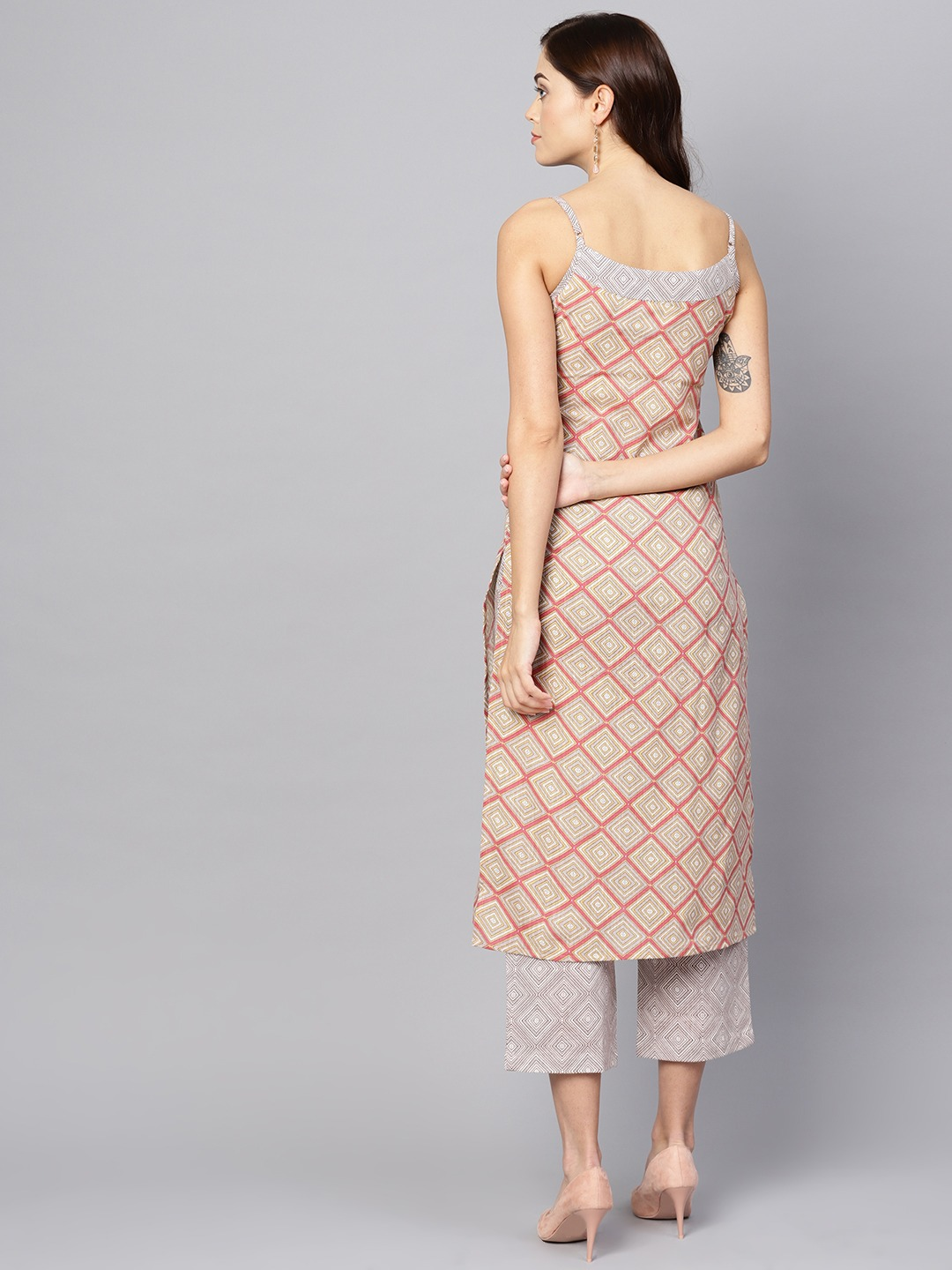 Women Beige & Pink Kurta Set