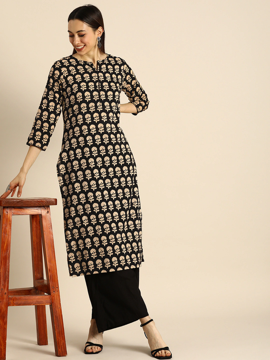 Women Ethnic Motifs Printed Kurta Set