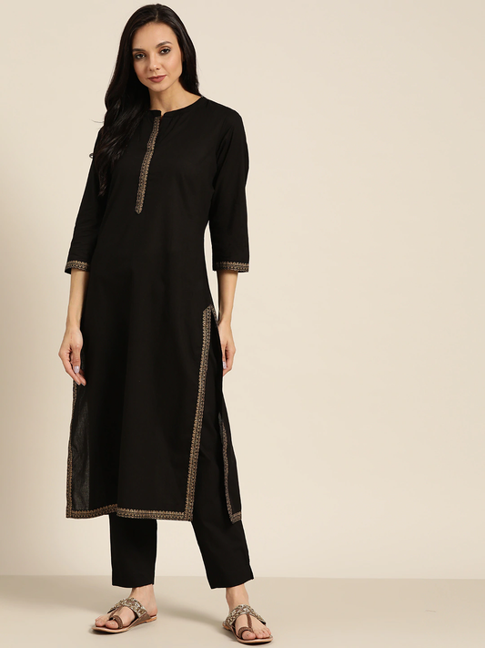 Women Printed Detail Straight Kurta with Trousers
