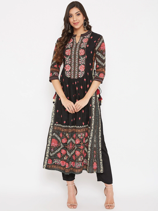 Women Black & Pink Printed Kurta Set
