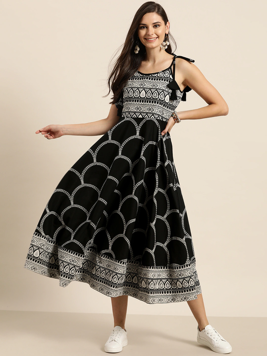 Women Black & White Dress