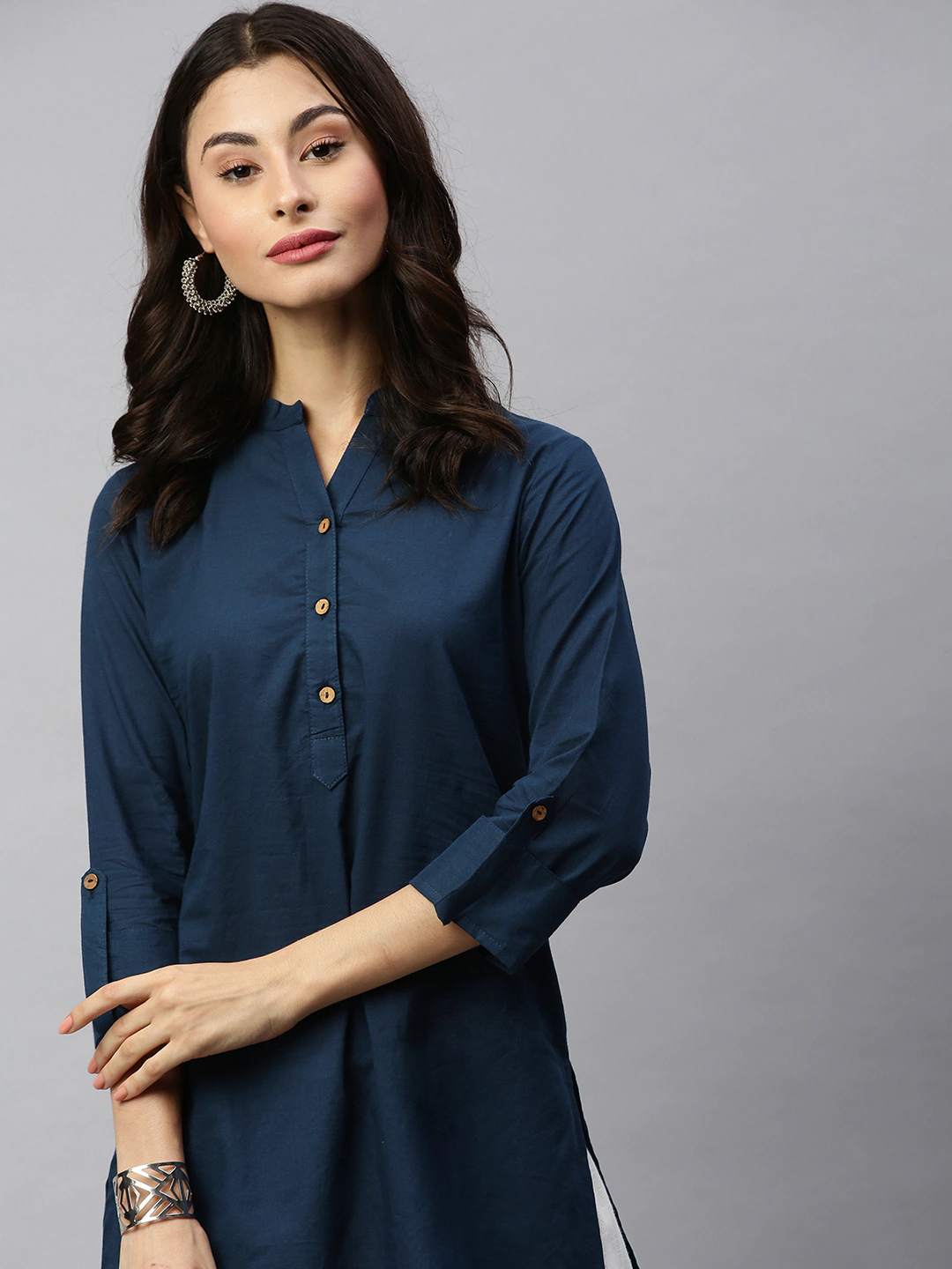 Women Green/Blue Solid Straight Kurti