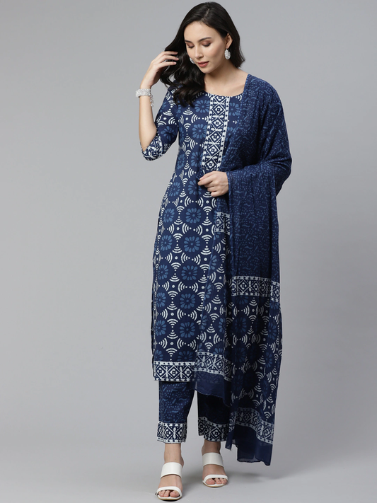 Women Blue & Off-White kurta Set