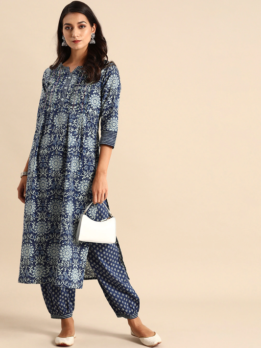 Women Blue & White Kurta Set