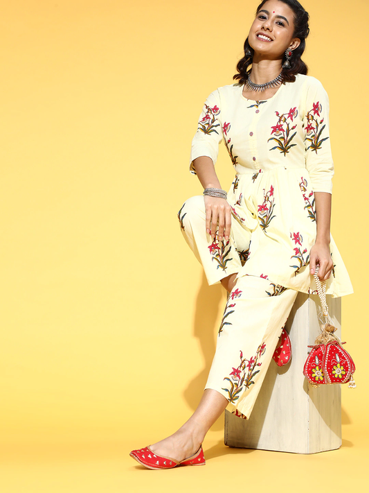 Women Cream-Coloured Floral Printed Kurta Set