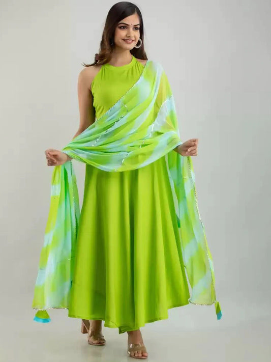 Women Fluorescent Green Embroidered kurta Set