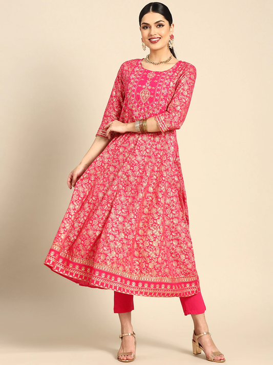 Women Golden Motifs Cotton Kurta Set