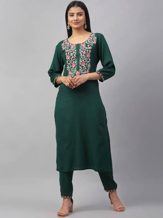 Women Green Embroidered Kurta with Trousers