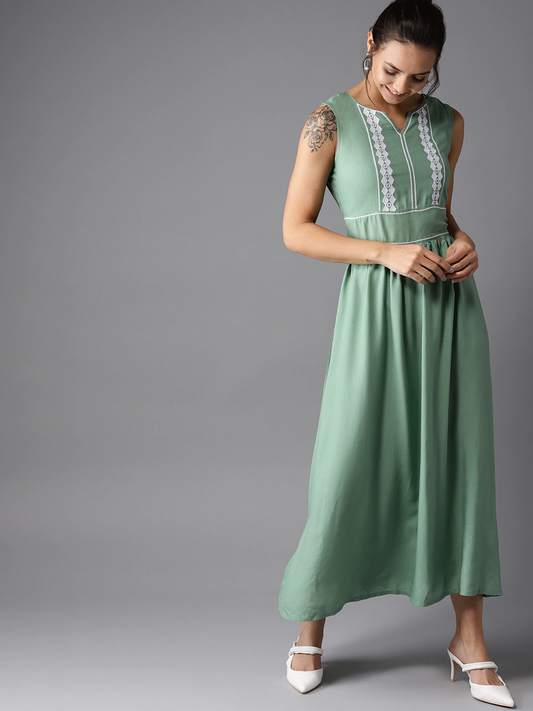Women Green Solid Maxi Dress