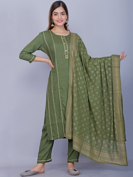 Women Green & Gold-Coloured Kurta Set