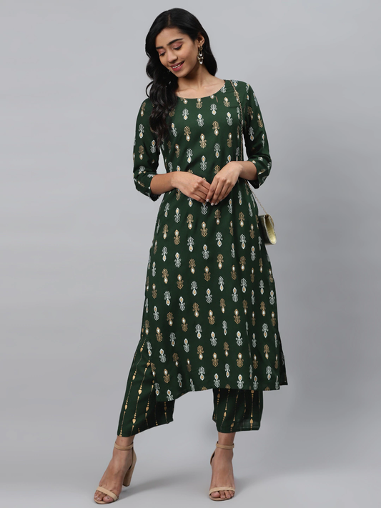 Women Ethnic Printed Kurta with Trousers