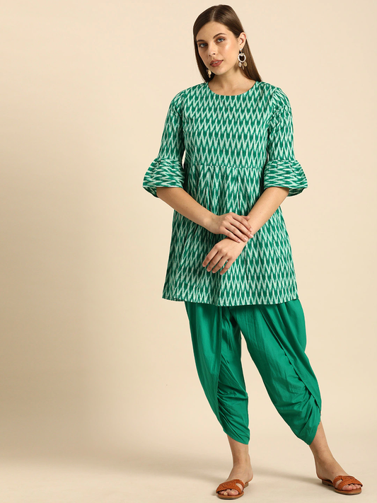 Women Green & White Printed Kurta Set