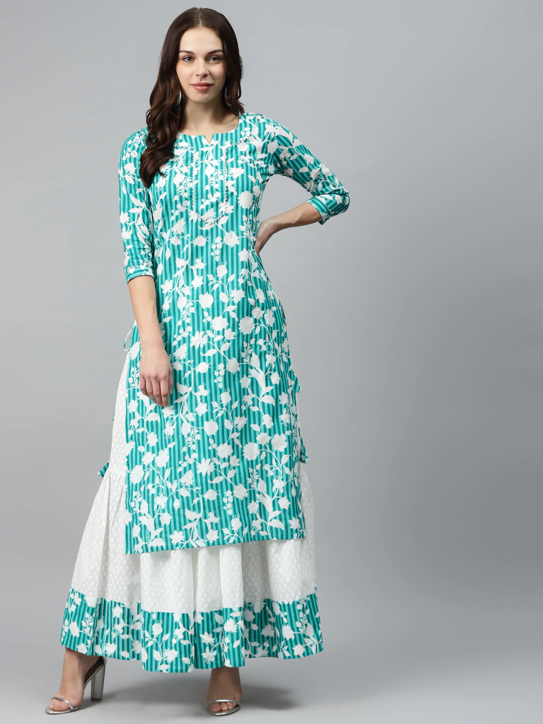 Women Green & White Kurta Set