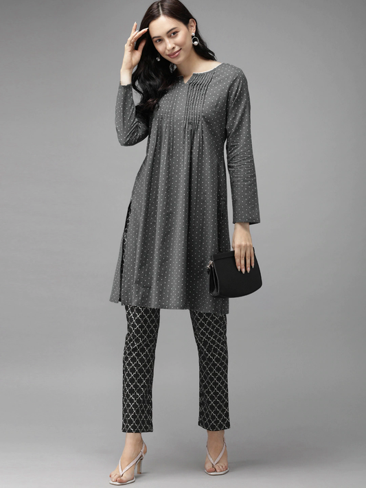 Women Grey & Black Printed Kurta Set