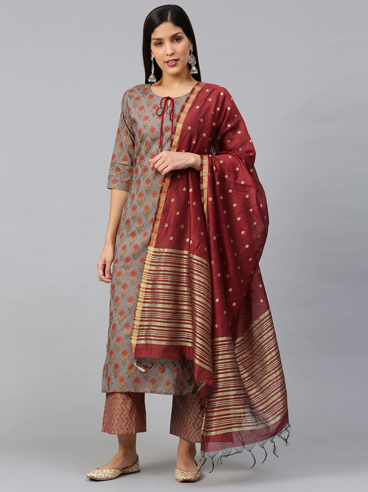 Women Foil Printed Kurta with Palazzos & Dupatta