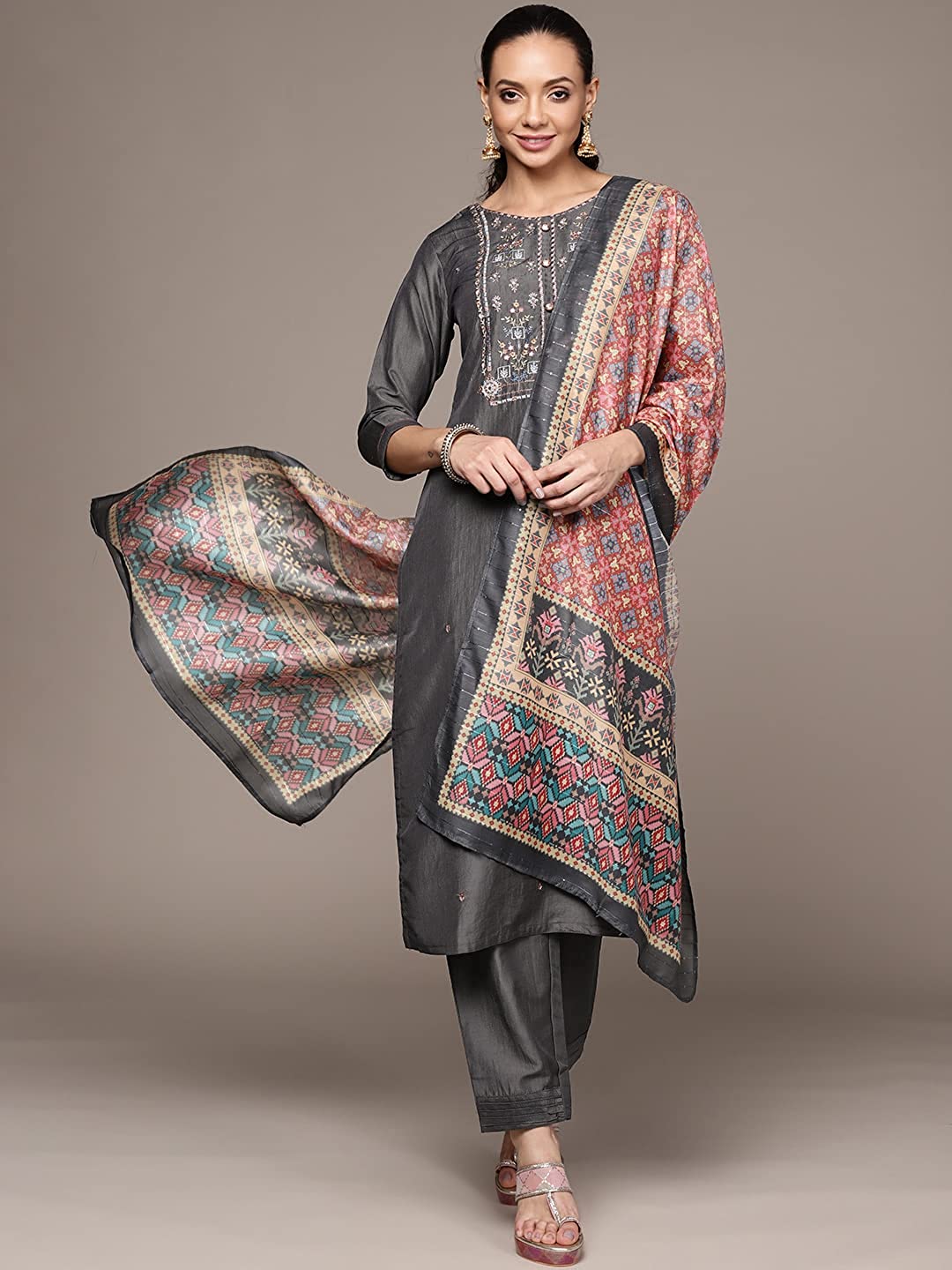 Women Grey Silk Blend Kurta Set