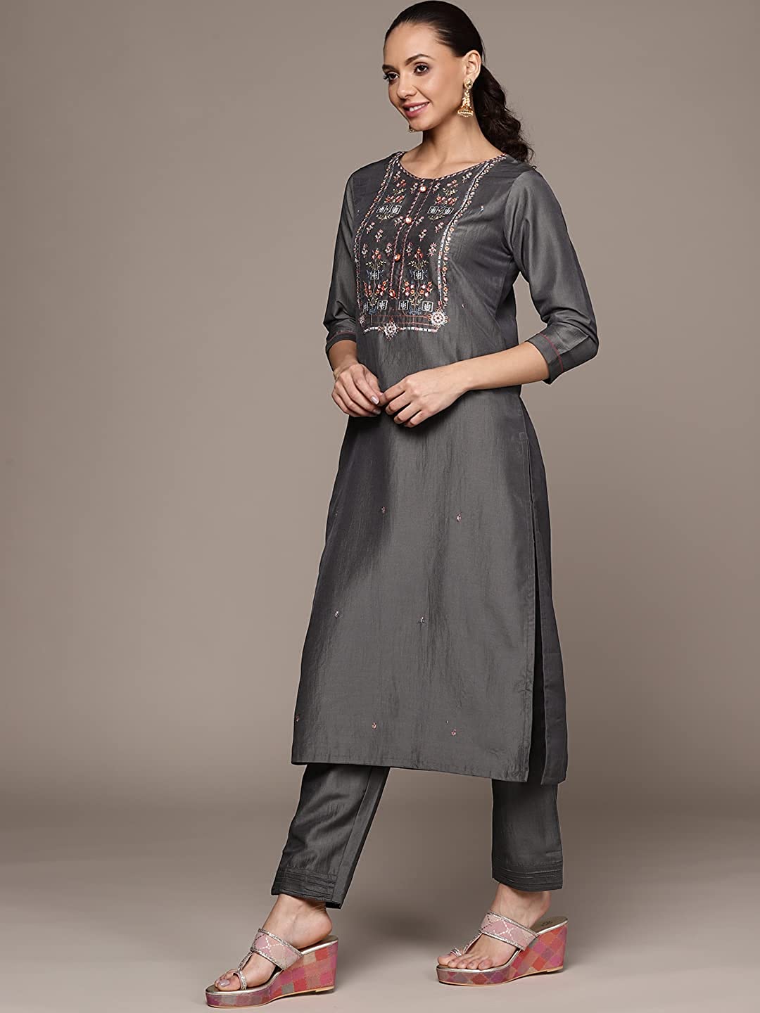 Women Grey Silk Blend Kurta Set