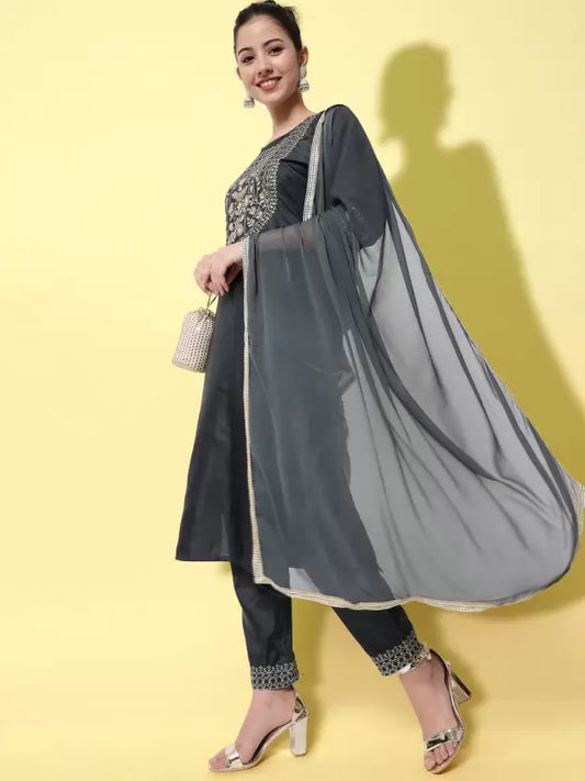 Women Kurta Pant And Dupatta Set Silk Blend