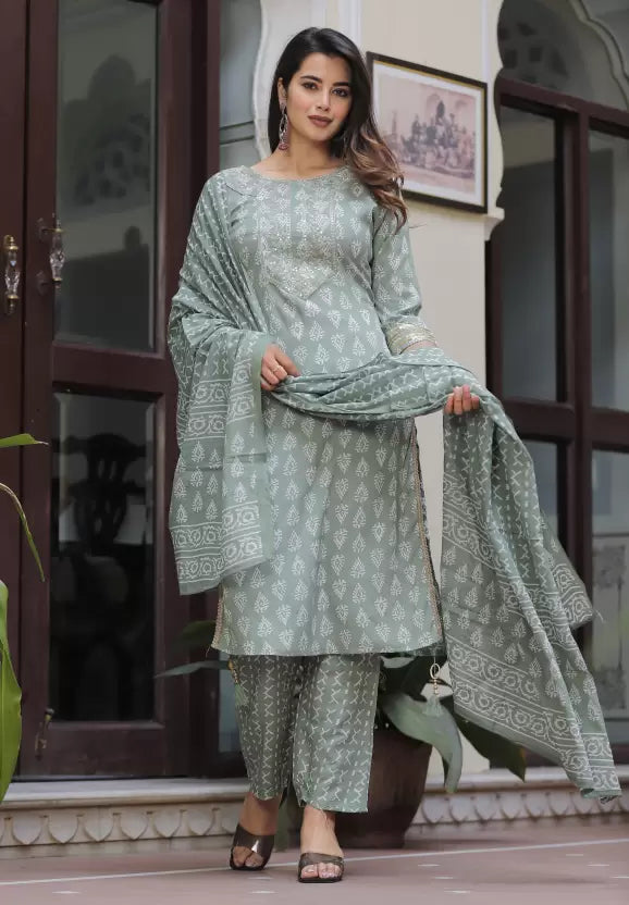 Women Kurta Pant And Dupatta Set Viscose Rayon