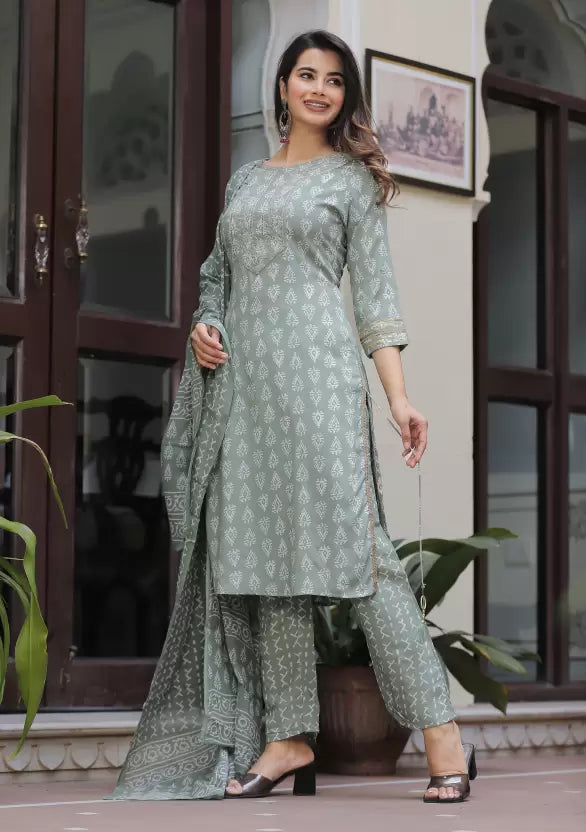 Women Kurta Pant And Dupatta Set Viscose Rayon