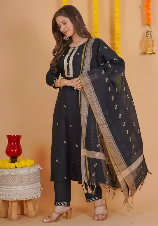 Women Viscose Rayon Kurta Pyjama & Dupatta Set