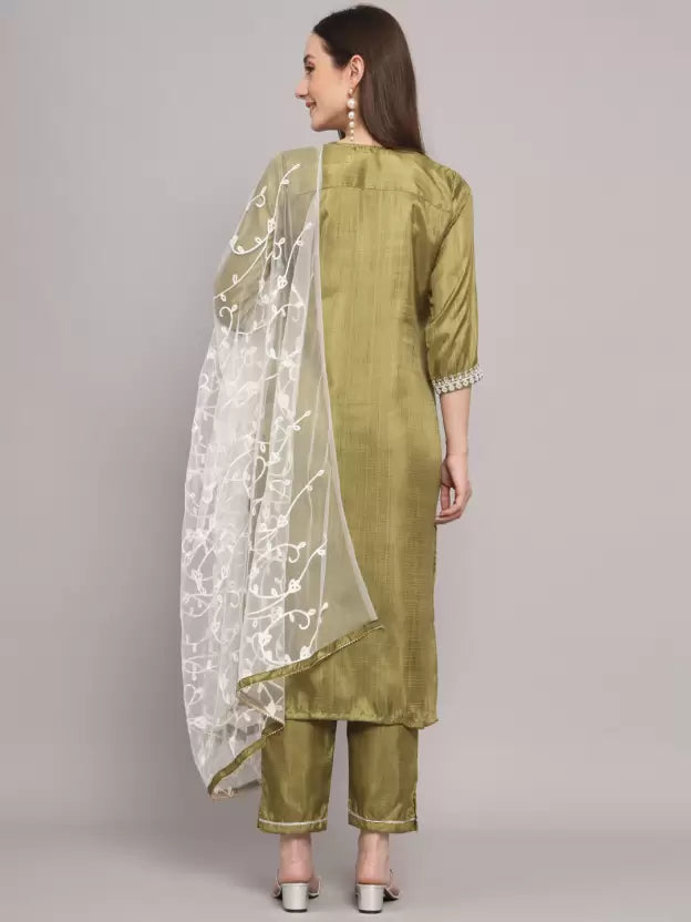 Women Silk Blend Kurta and Pant Set