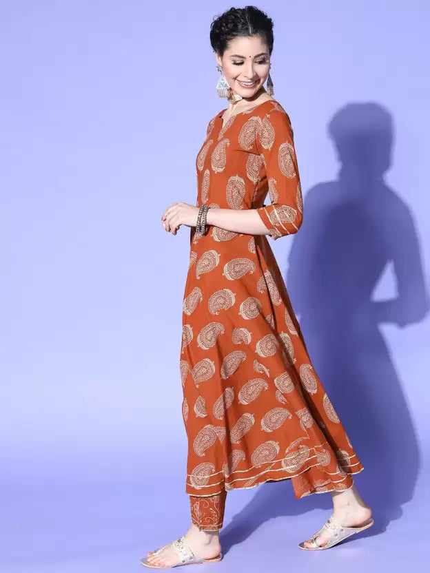 Women Cotton Blend Kurta and Trousers Set