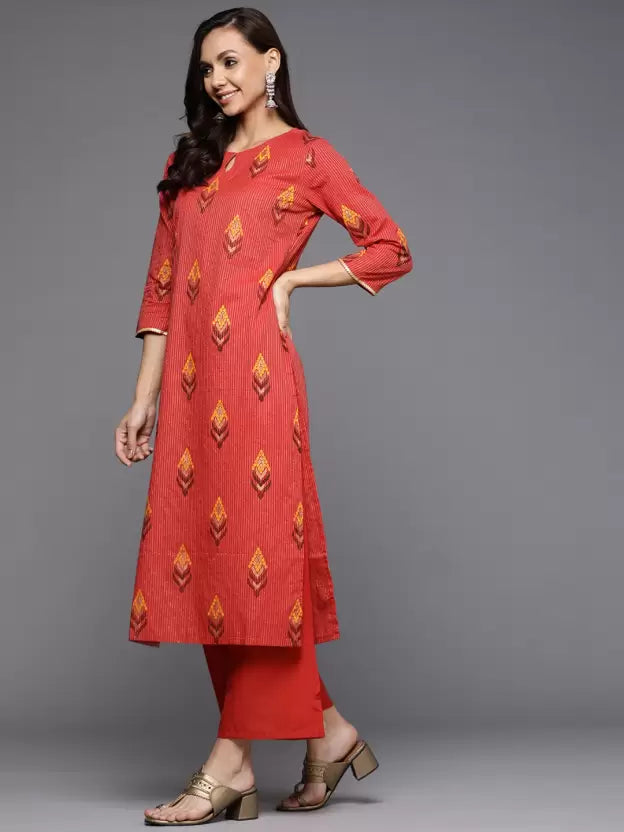 Women Cotton Blend Kurta and Trousers Set