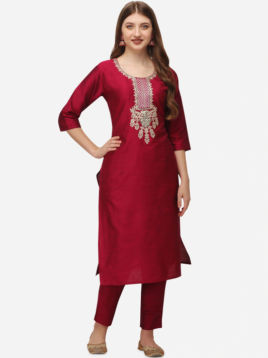 Women Magenta Yoke Design Kurti Set