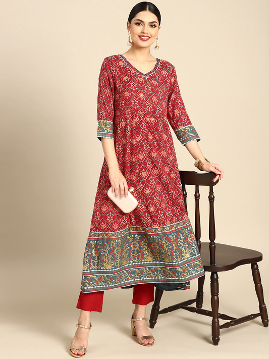Women Maroon & Coffee Kurta with Trousers