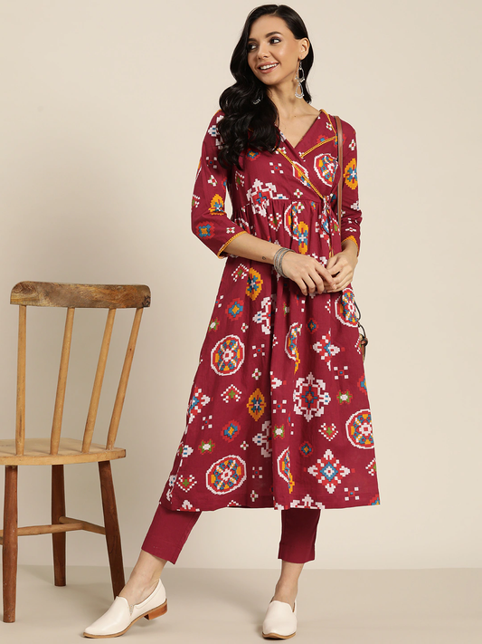 Women Maroon & White Cotton Kurta Set