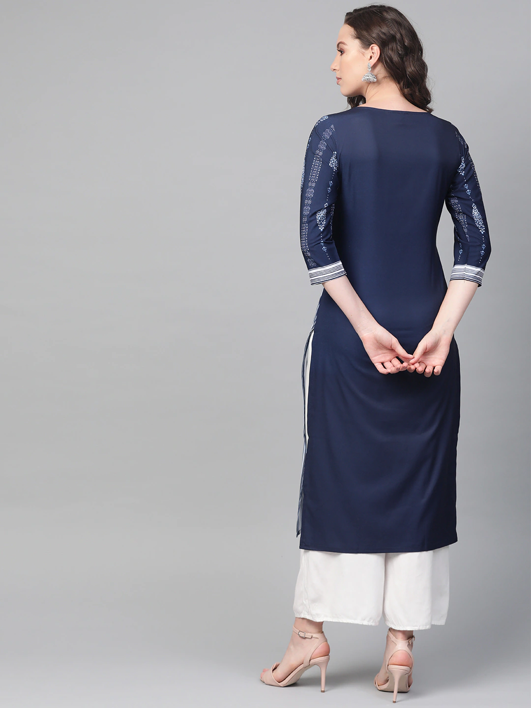 Women Navy Blue & Off-White Kurta