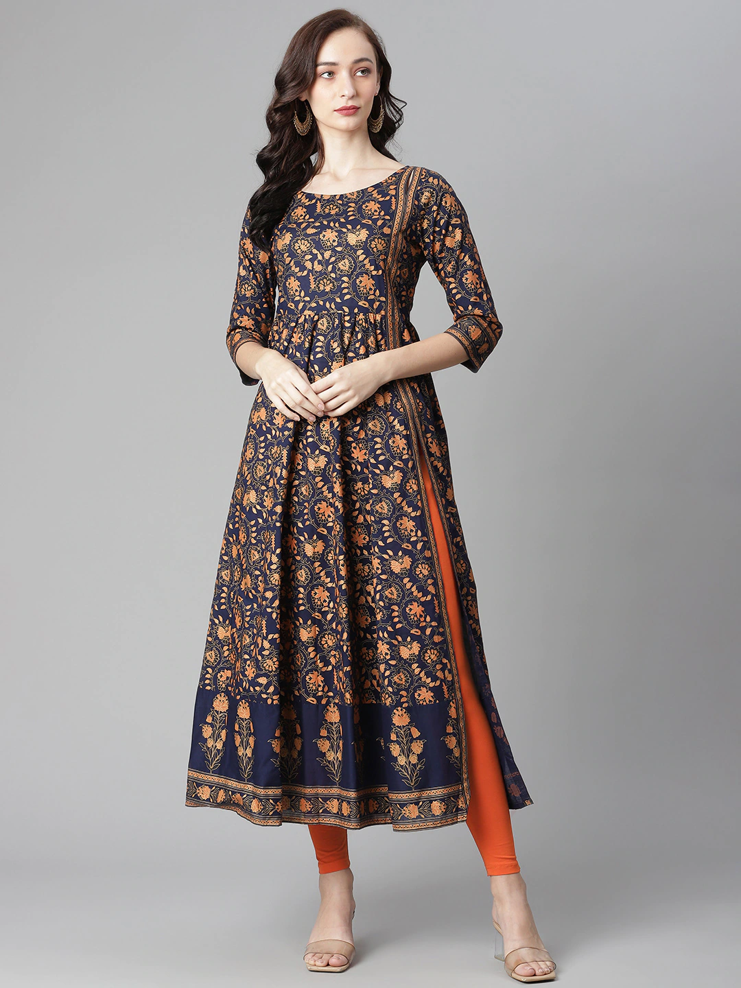 Women Navy Blue & Orange Printed Kurta Set