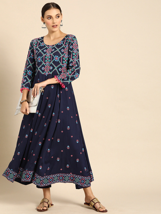 Women Navy Blue & Pink Kurta Set