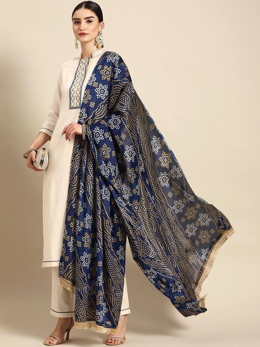 Women Off White & Blue Yoke Design Kurta Set