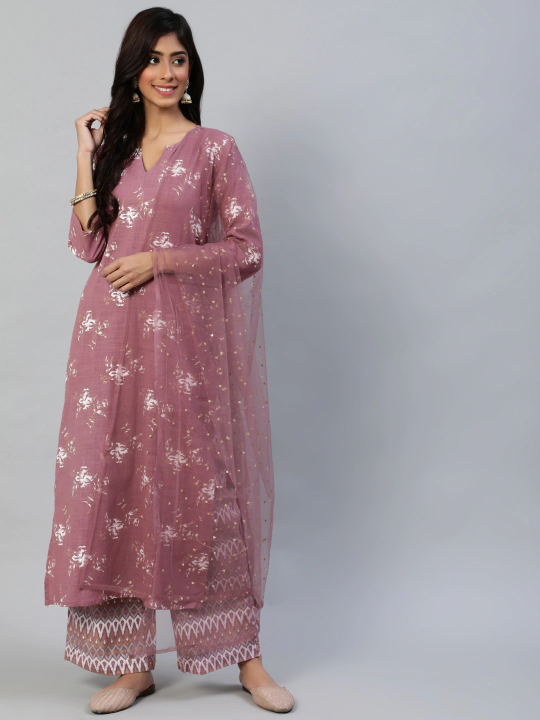 Women Pink & White Floral Printed Kurta Set