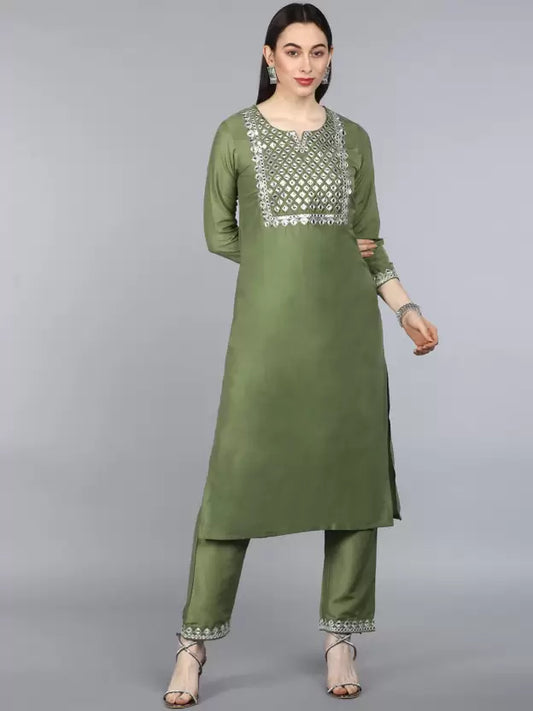 Women Polysilk Green Kurta set with Embroidered works